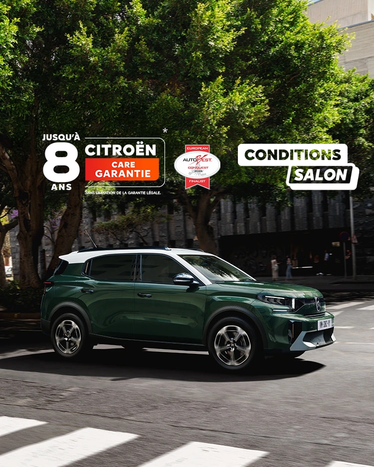 C3 Aircross parked in the city