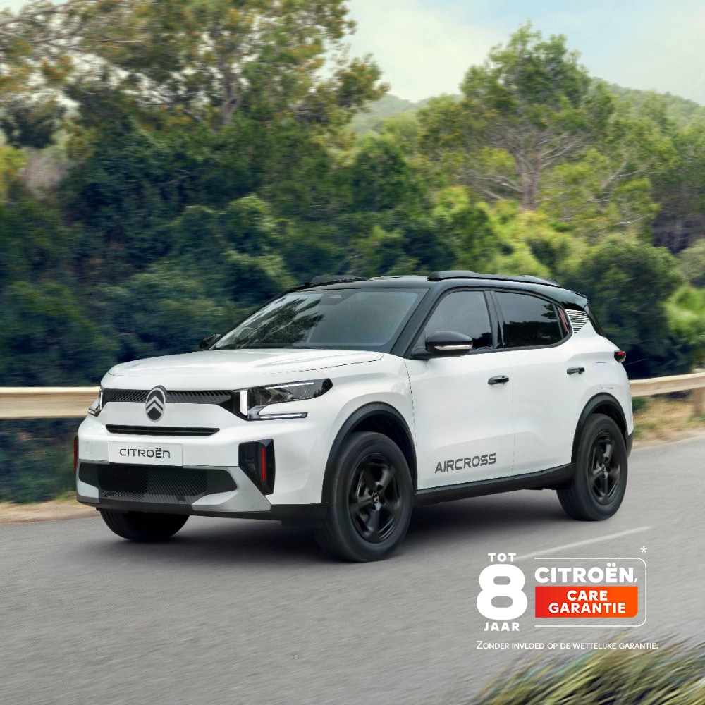 Achterste driekwart kustaanzicht van de Citroën C3 compacte SUV met bekroond ontwerp en 8 jaar garantie voor zelfverzekerde, betaalbare mobiliteit.
