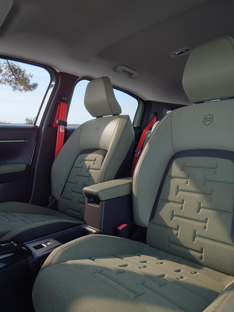 Aanzicht van de voorzetels van de Citroën ë-C3 Aircross met Advanced Comfort-zetels en een ergonomisch design voor gezinsritten