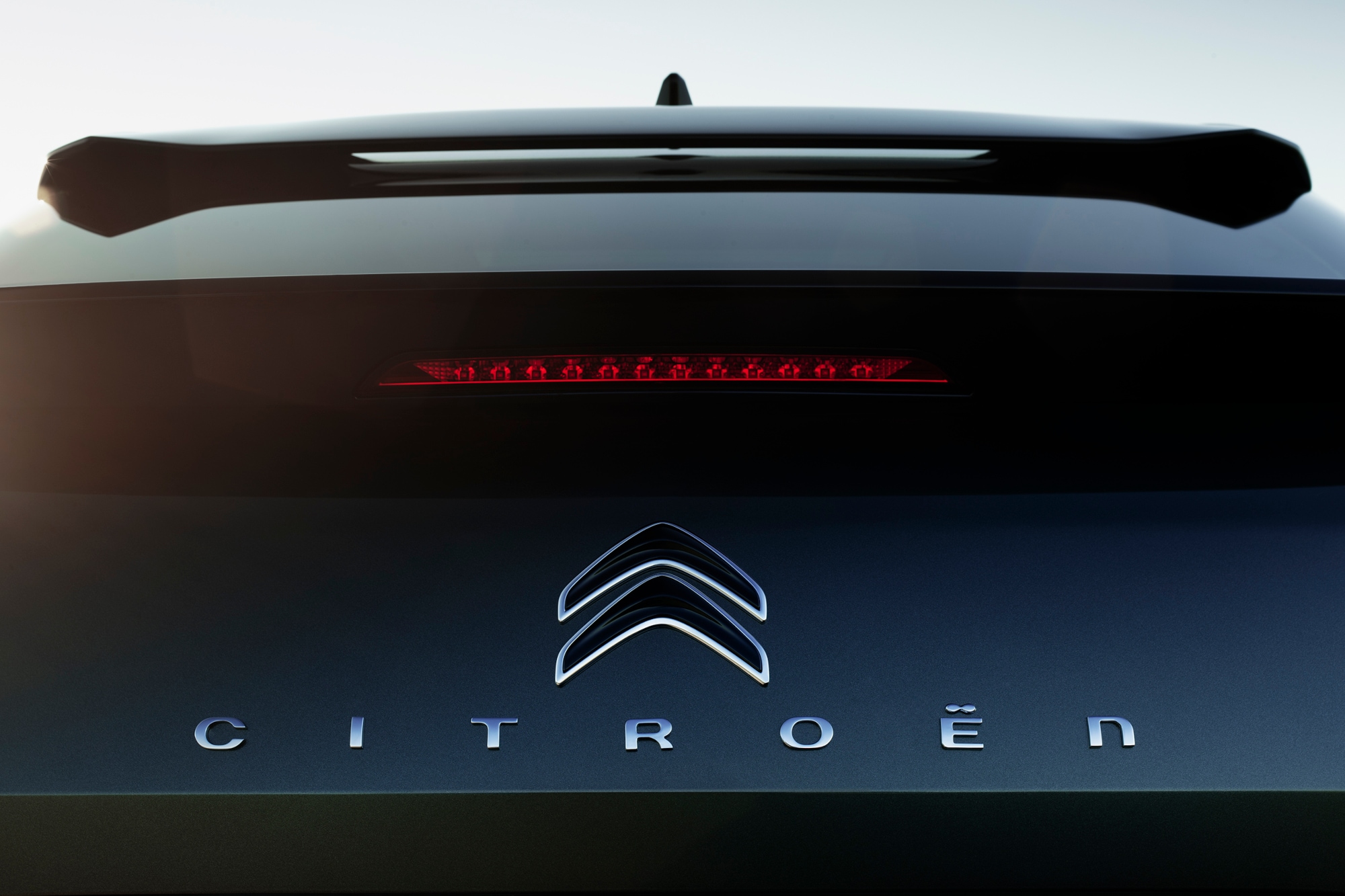 C5 X Plug-in Hybrid Citroën logo