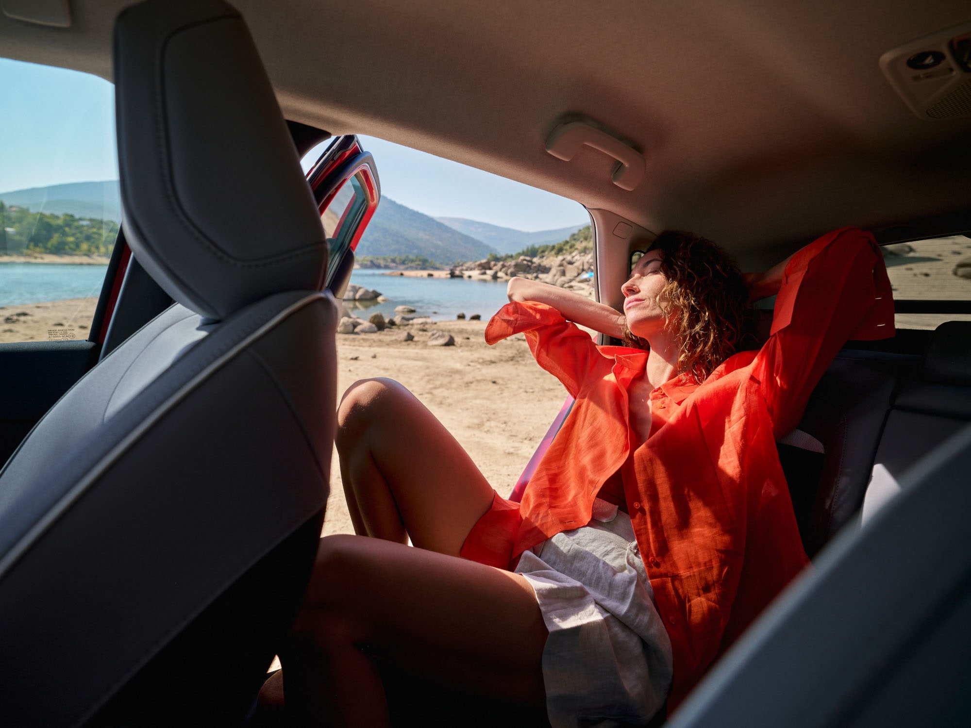 Achteraanzicht C4 met ruime comfort, ontspanning, sereniteit en design voor een premium rustig buitenmoment