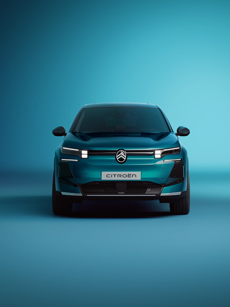Vooraanzicht van de Citroën C5 Aircross Emeraude met de LED-lichtsignatuur en het krachtige design van de Citroën C5 Aircross, performante gezins-SUV